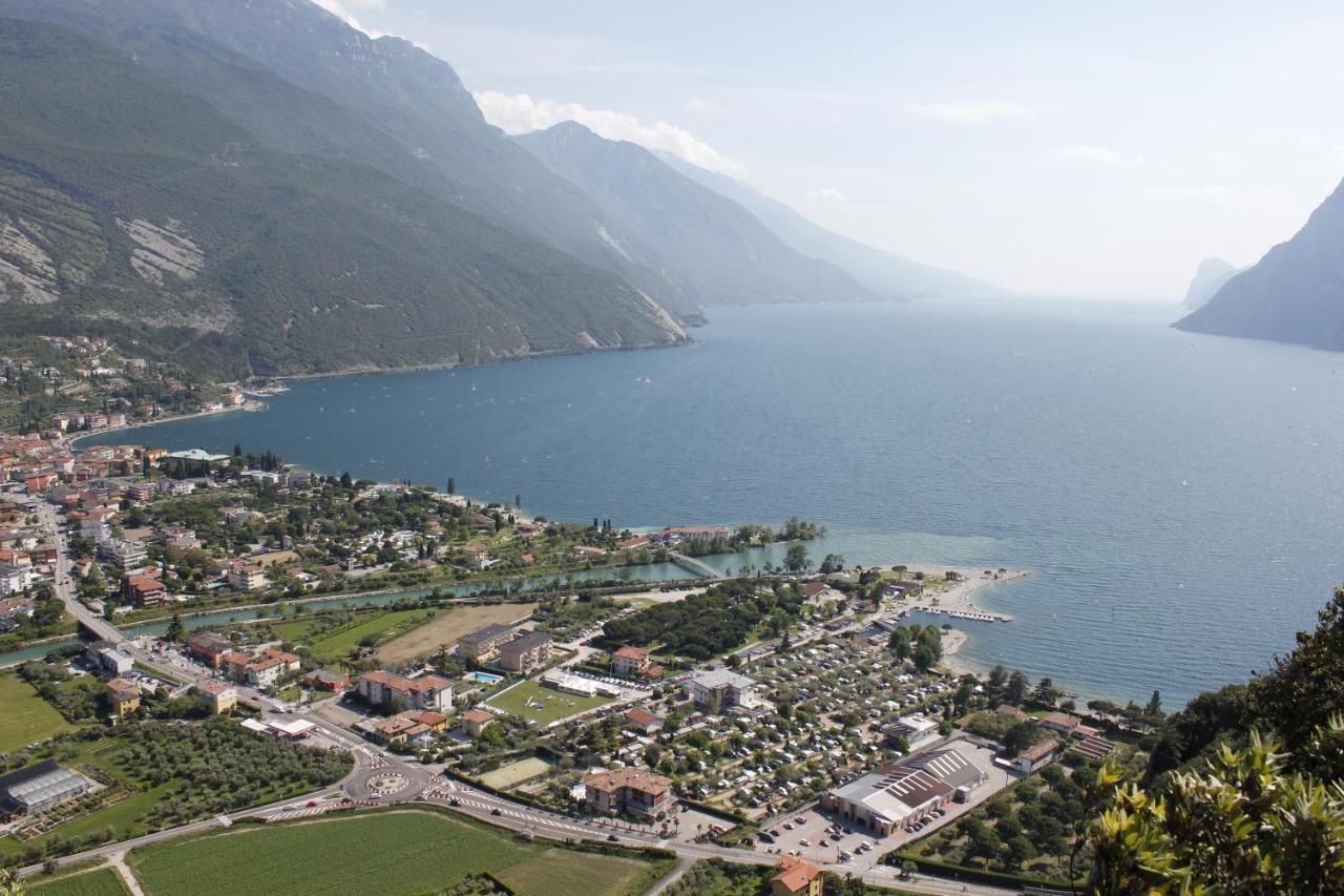 Hotel Angelini Torbole Sul Garda Εξωτερικό φωτογραφία