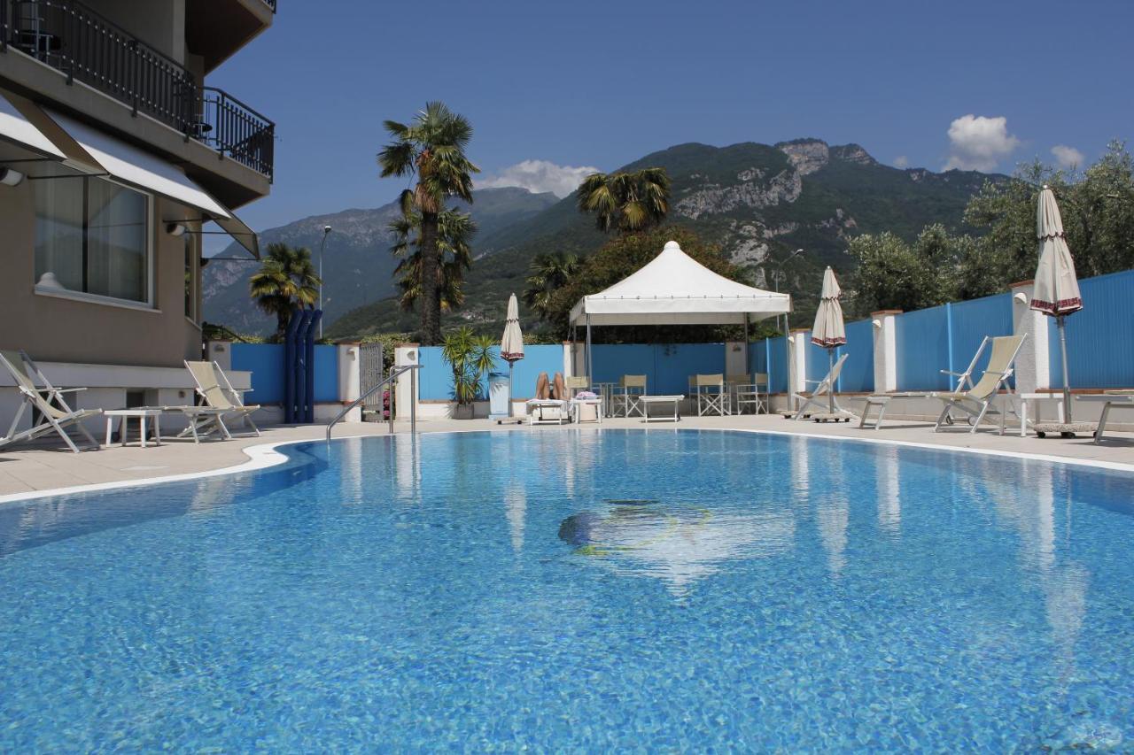 Hotel Angelini Torbole Sul Garda Εξωτερικό φωτογραφία
