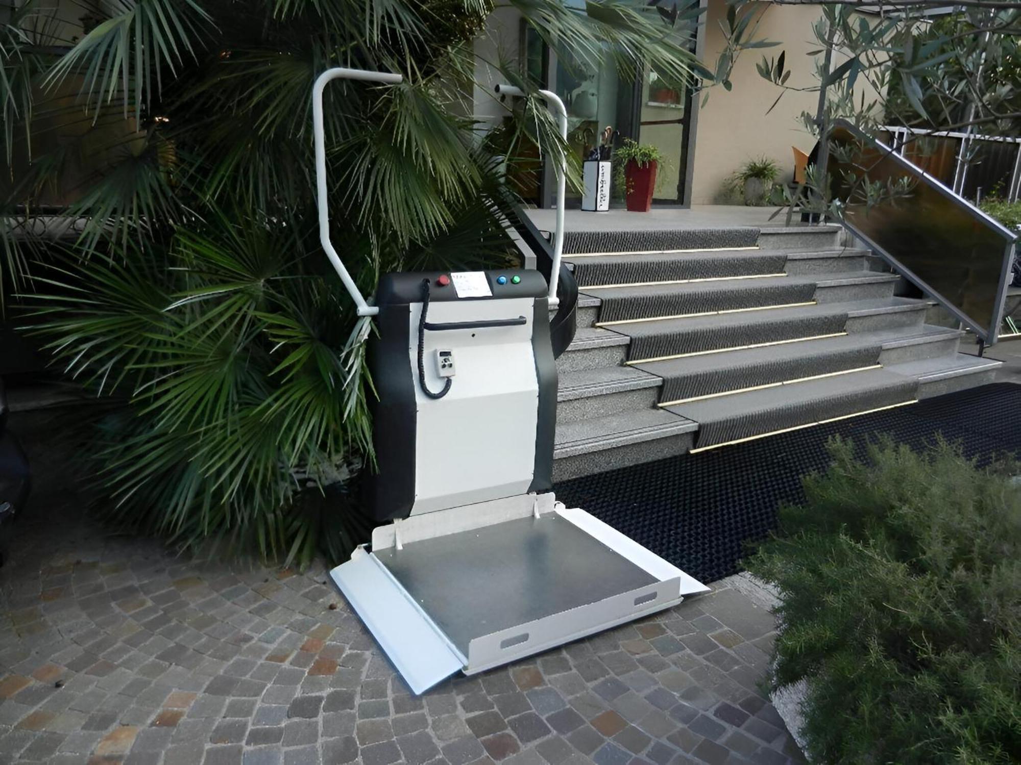 Hotel Angelini Torbole Sul Garda Εξωτερικό φωτογραφία