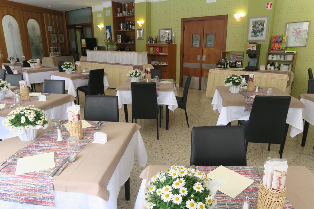 Hotel Angelini Torbole Sul Garda Εξωτερικό φωτογραφία