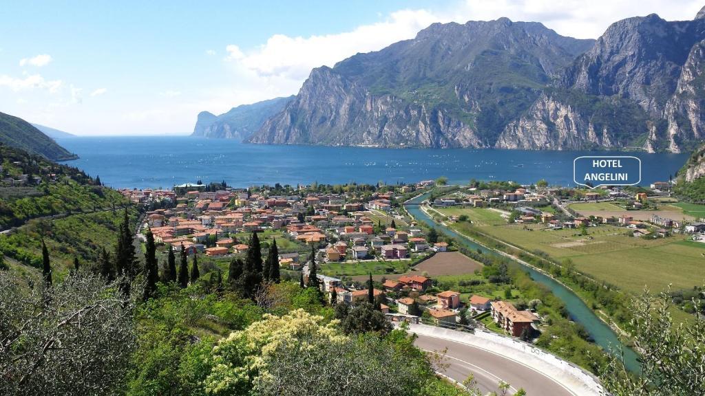 Hotel Angelini Torbole Sul Garda Εξωτερικό φωτογραφία