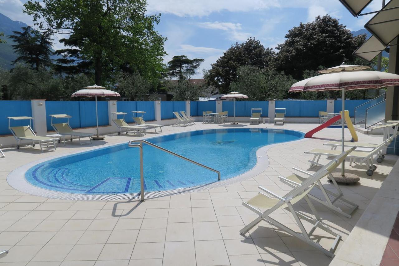Hotel Angelini Torbole Sul Garda Εξωτερικό φωτογραφία