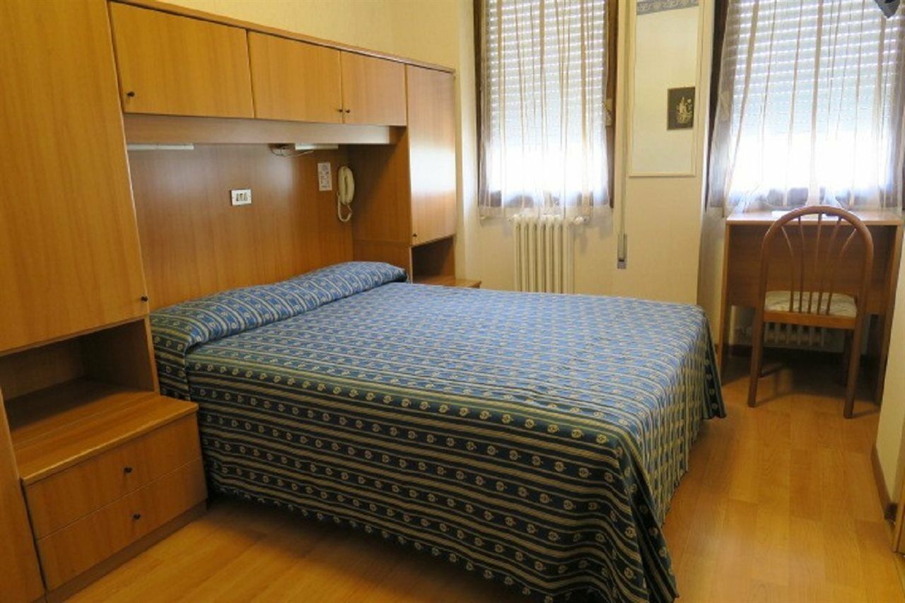 Hotel Angelini Torbole Sul Garda Εξωτερικό φωτογραφία