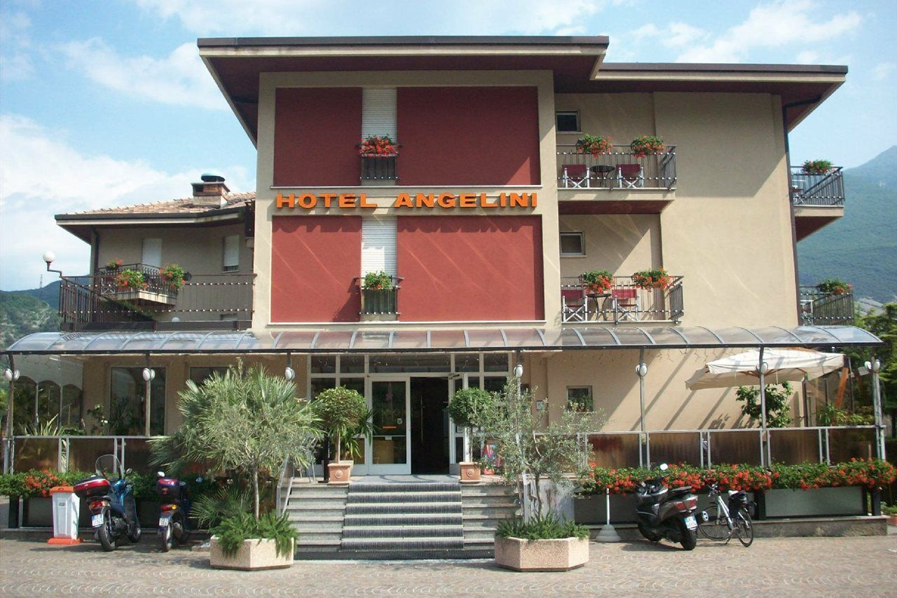 Hotel Angelini Torbole Sul Garda Εξωτερικό φωτογραφία